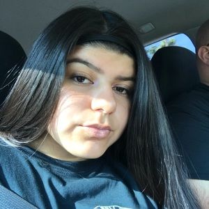 Meet your Posher, Abigail